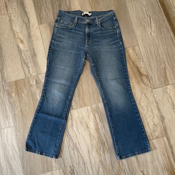 Women's Levis Jeans 515 bootcut size 10. - Picture 6 of 11